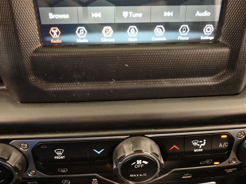 Used 2022 Jeep Wrangler Unlimited Sport image 22