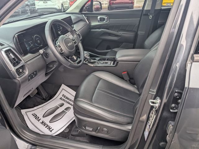 Used 2023 Kia Sorento SX image 14