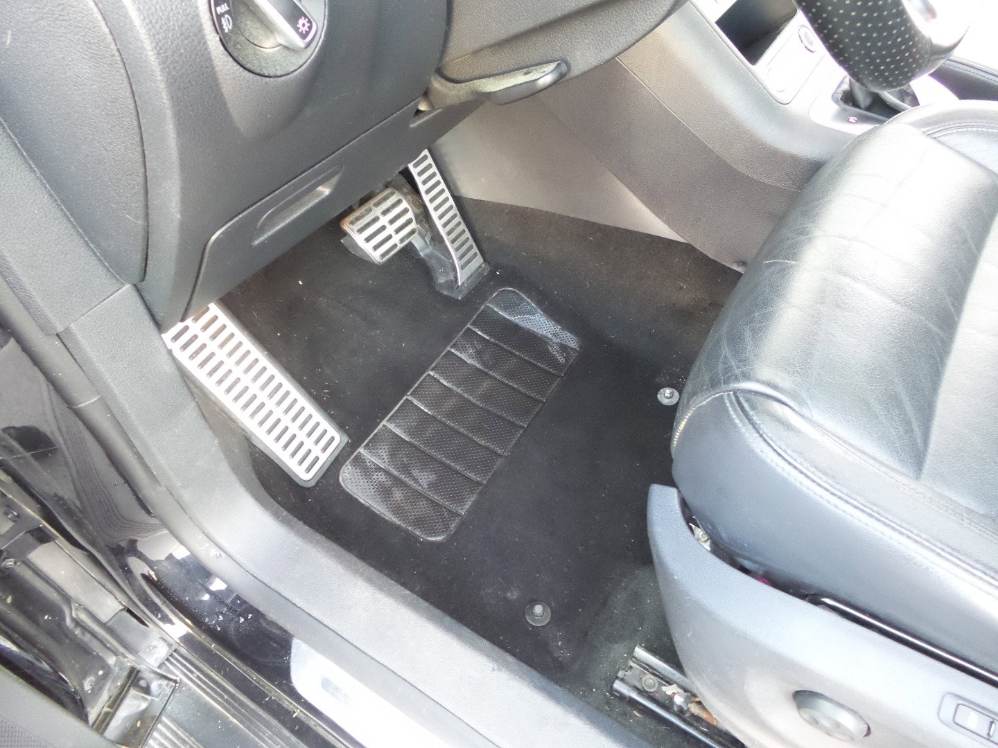 Used 2015 Volkswagen Tiguan R-Line image 37