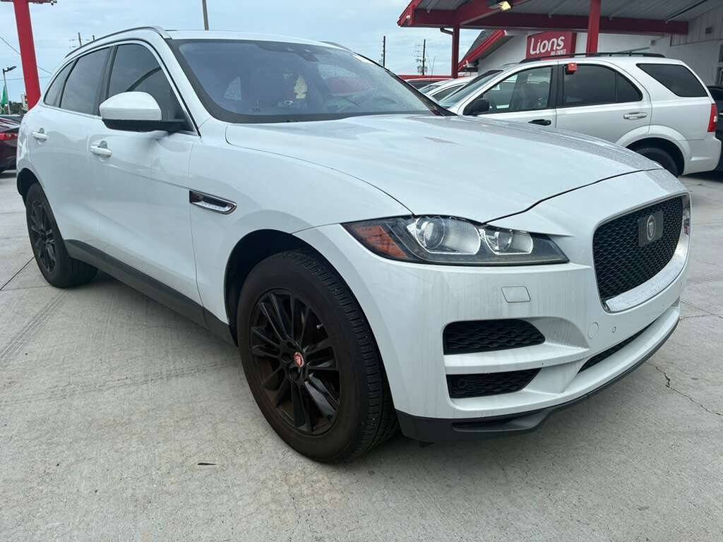 Used 2019 Jaguar F-PACE Prestige AWD/4WD image 3