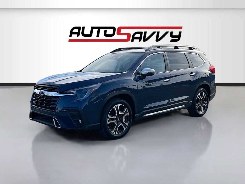 Used 2023 Subaru Ascent Touring image 3