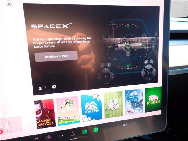 Used 2023 Tesla Model 3 Performance image 21