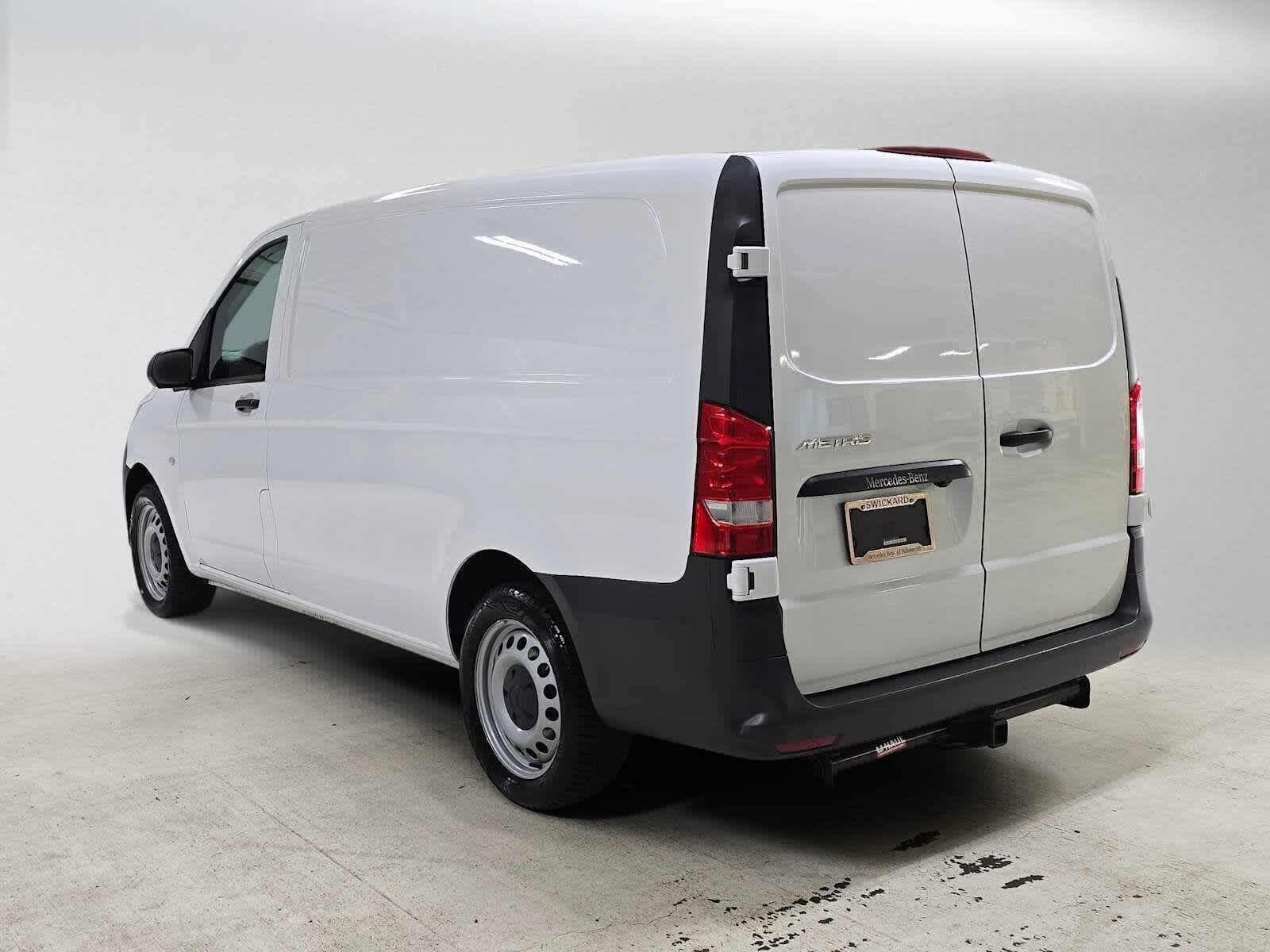 Used 2020 Mercedes-Benz Metris image 4