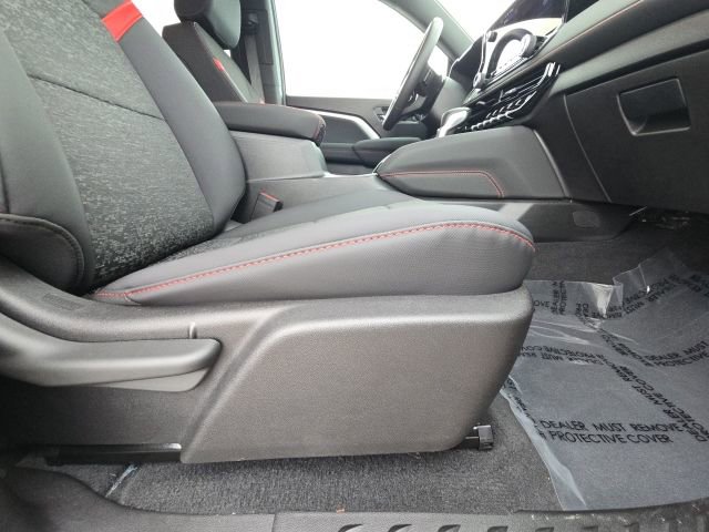 Used 2025 Chevrolet Colorado Z71 AWD/4WD image 18