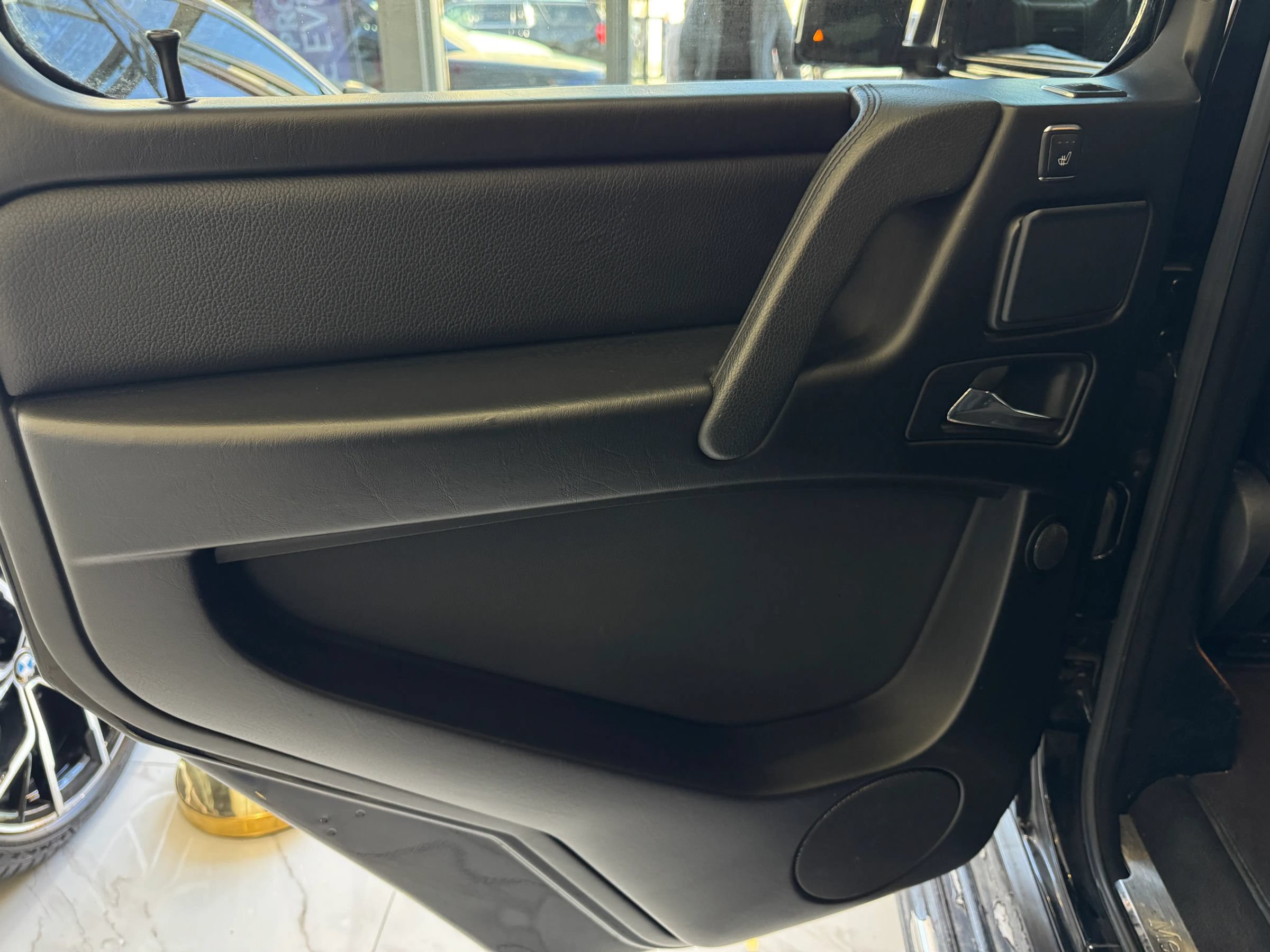 Used 2016 Mercedes-Benz G 550 image 24