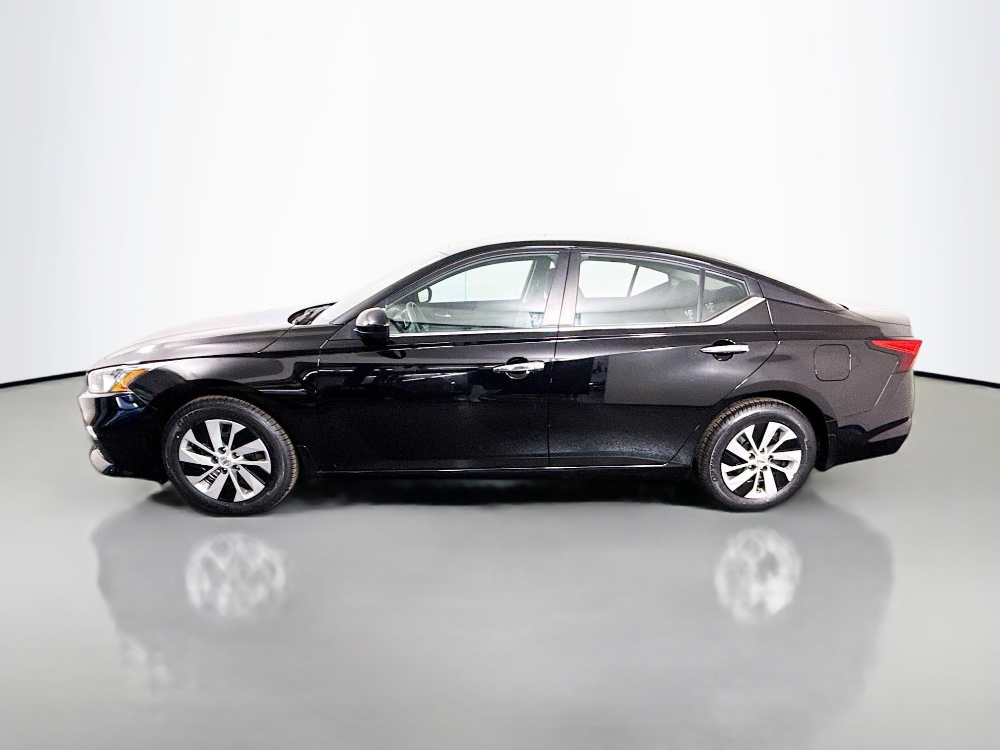 Used 2021 Nissan Altima 2.5 S image 6