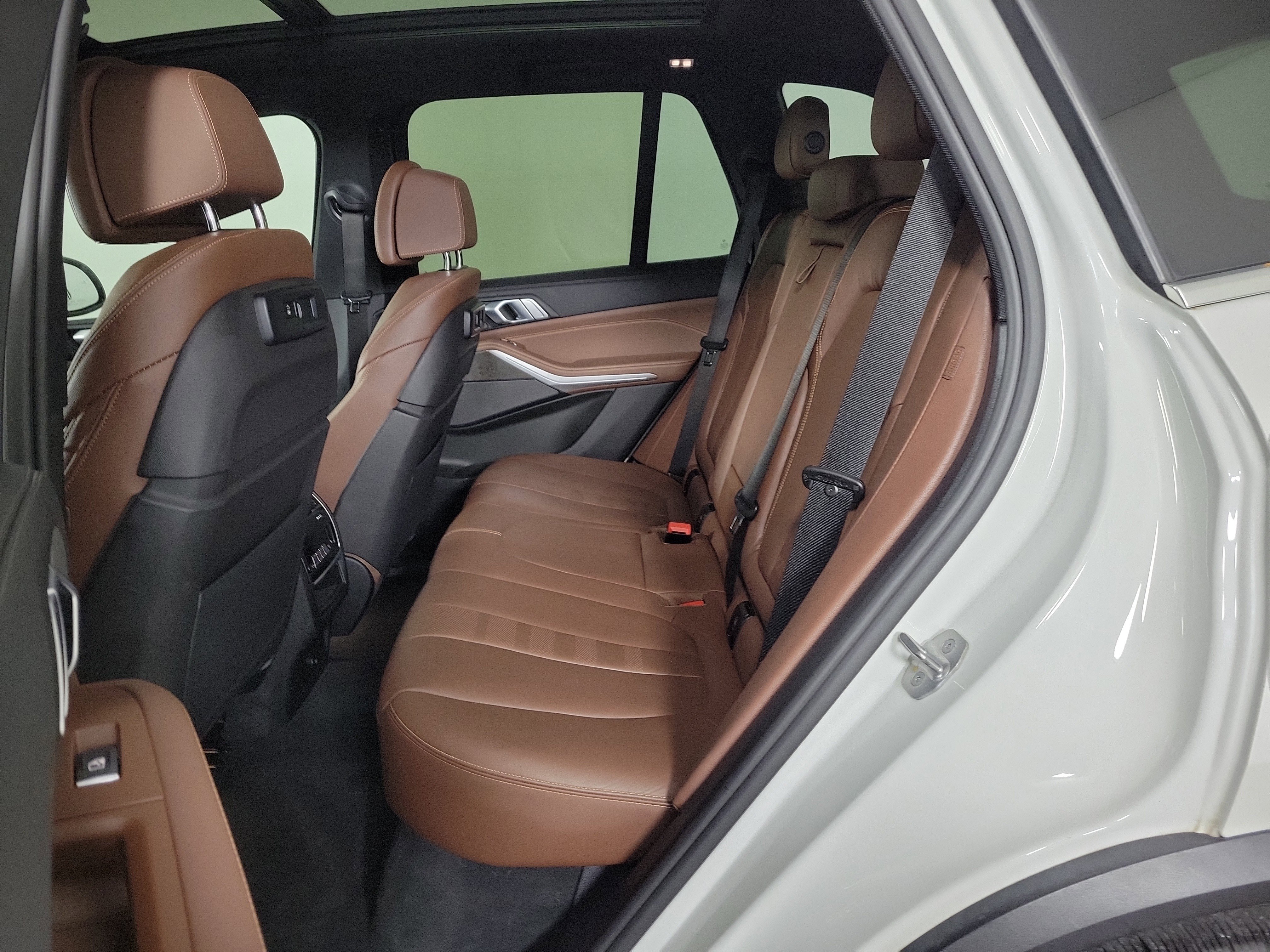 Used 2021 BMW X5 xDrive40i w/ Premium Package image 10