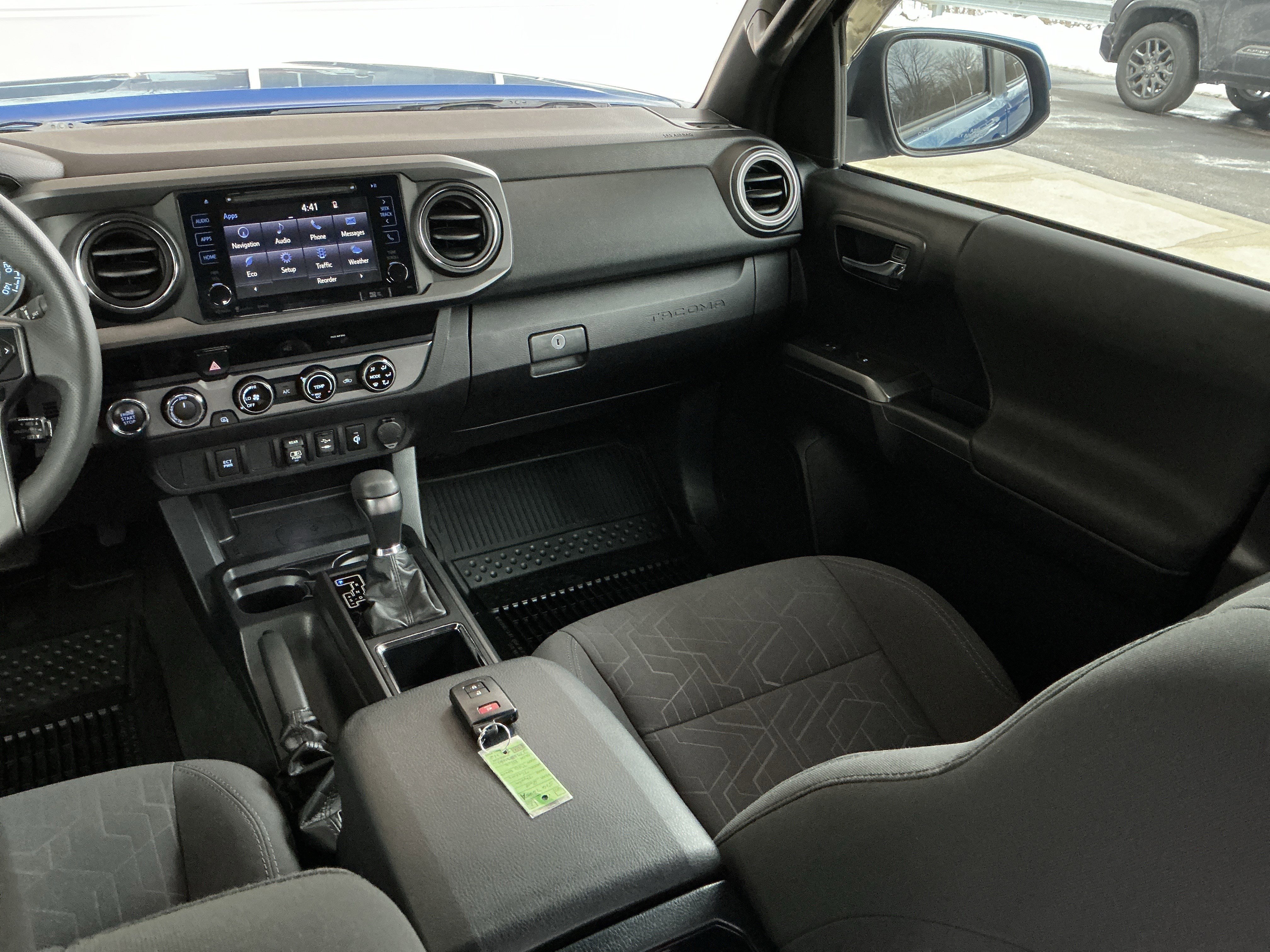 Used 2018 Toyota Tacoma TRD Off-Road image 16