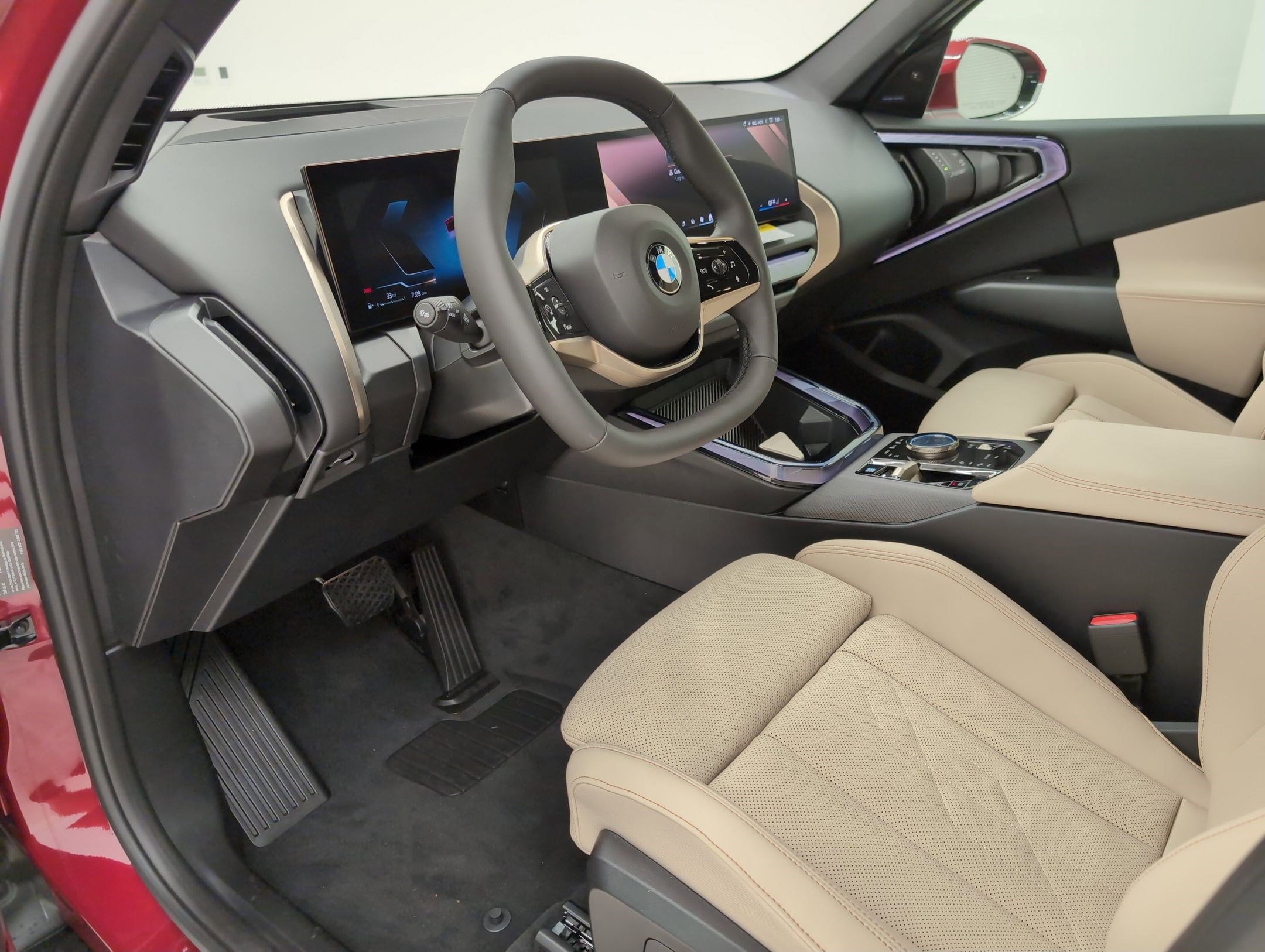 Used 2025 BMW X3 xDrive30i w/ Premium Package AWD/4WD image 4