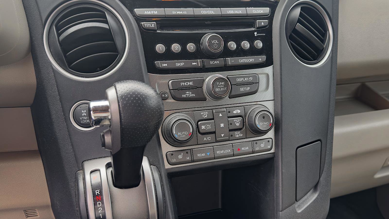 Used 2015 Honda Pilot EX-L image 17