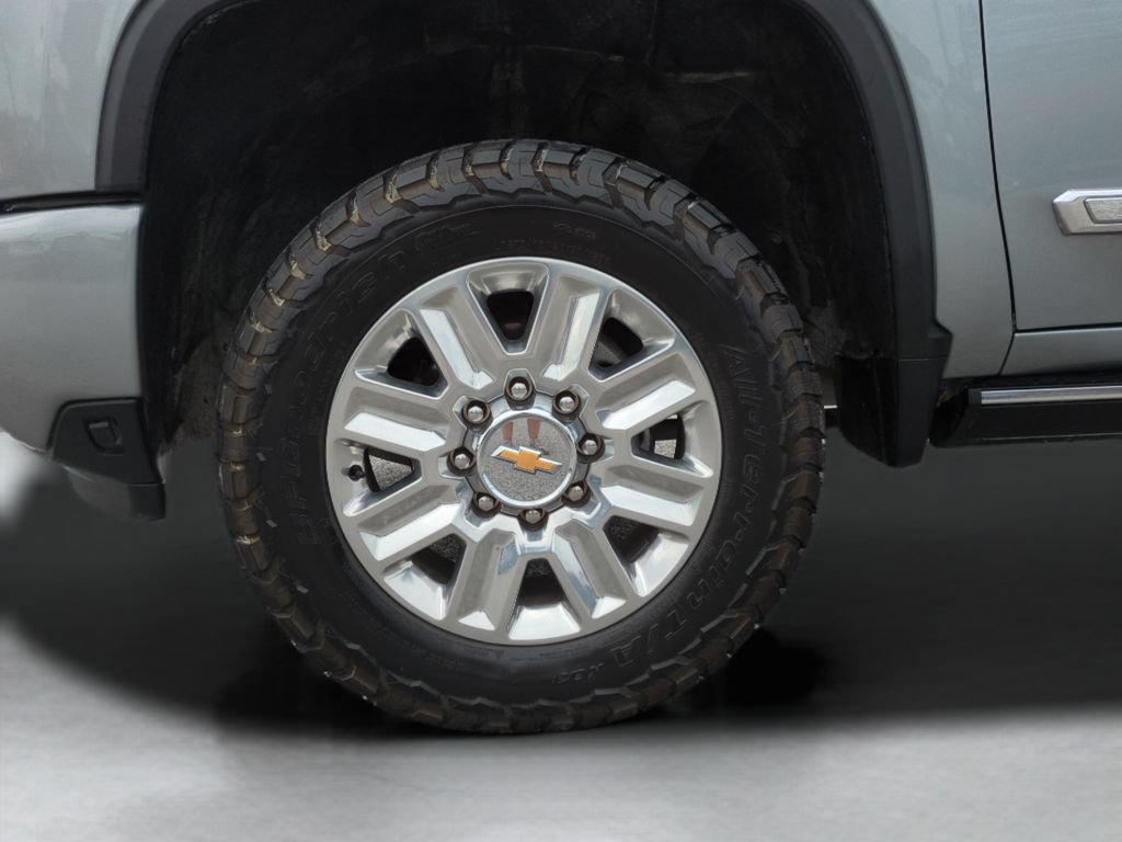 Used 2024 Chevrolet Silverado 2500 High Country w/ High Country Premium Package AWD/4WD image 27