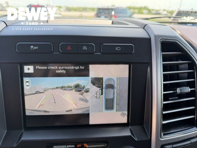Used 2017 Ford F150 Platinum w/ Equipment Group 701A Luxury AWD/4WD image 24