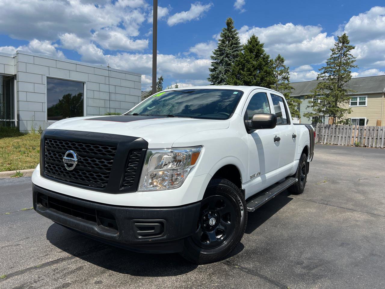 Used 2018 Nissan Titan S w/ S Utility Package AWD/4WD image 2