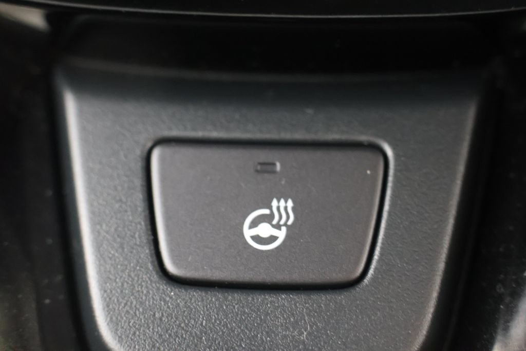 Used 2025 Honda Pilot Black Edition image 17