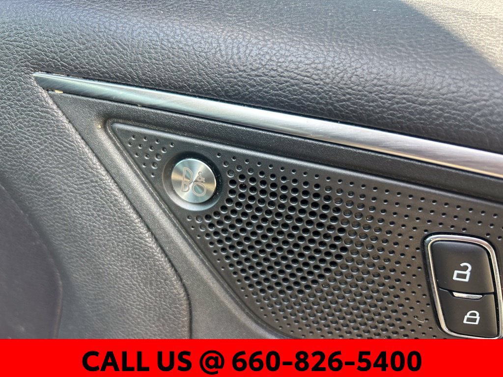 Used 2022 Ford Edge Titanium AWD/4WD image 7