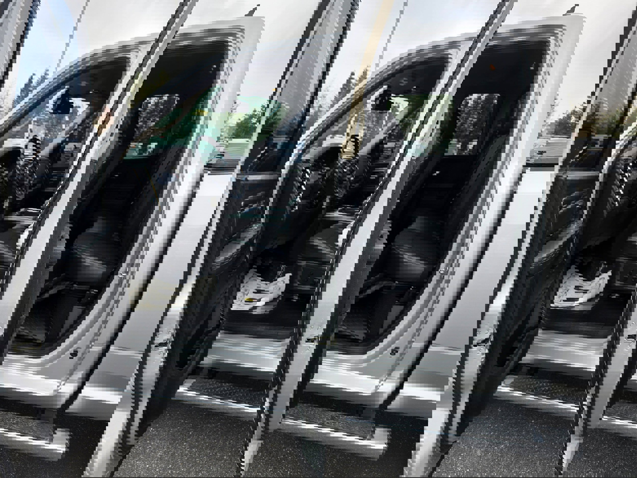 Used 2016 RAM 1500 Sport image 10