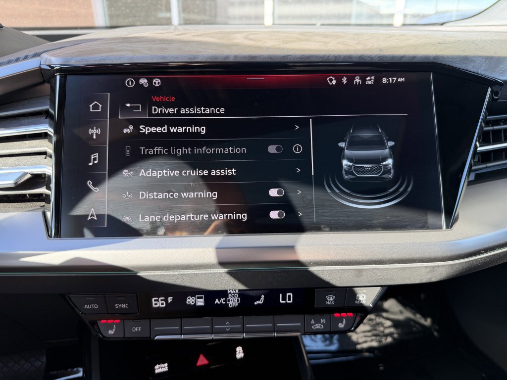 Used 2024 Audi Q4 e-tron Premium Plus w/ Premium Plus image 21