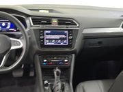 Used 2023 Volkswagen Tiguan SE w/ Panoramic Sunroof Package FWD image 11