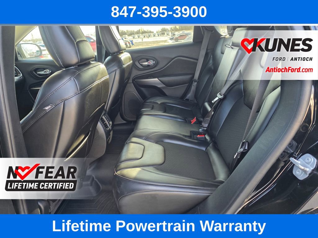 Used 2020 Jeep Cherokee Latitude Plus image 20