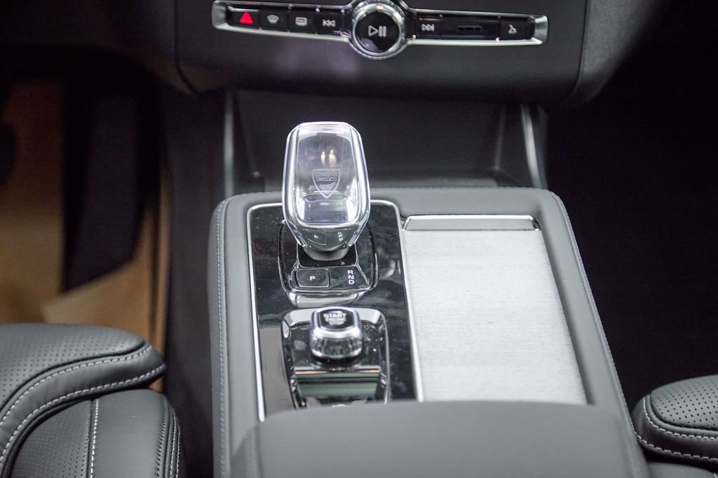 New 2026 Volvo XC90 T8 Ultra w/ Protection Package image 32