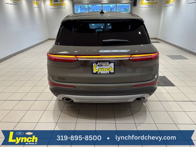 Used 2025 Lincoln Corsair AWD image 27
