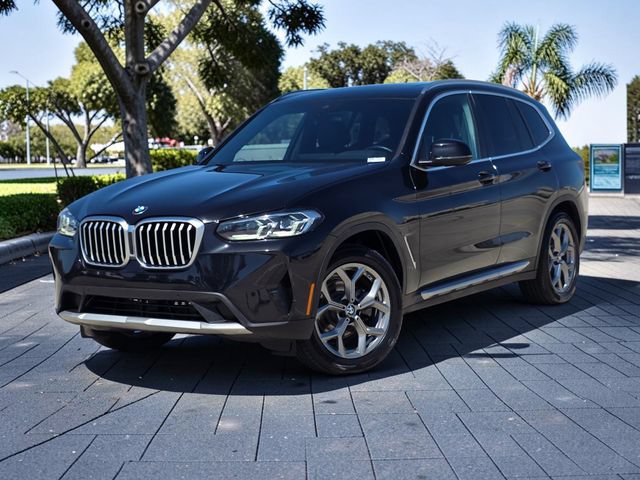 Used 2023 BMW X3 xDrive30i w/ Premium Package AWD/4WD image 2