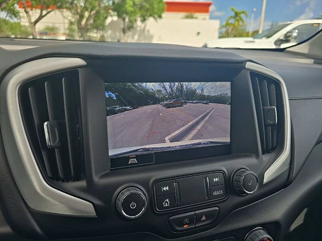 Used 2023 GMC Terrain SLT image 18