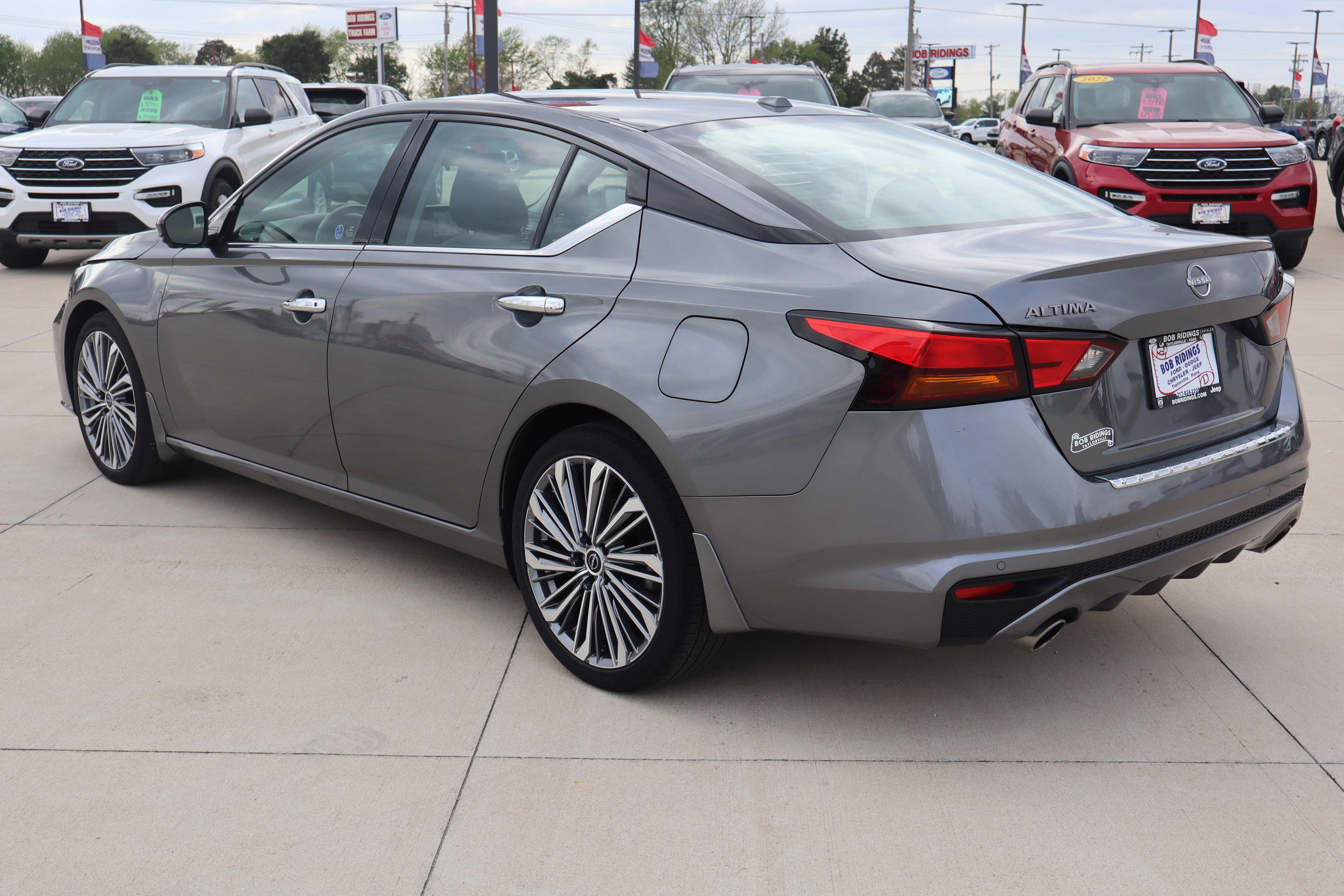 Used 2023 Nissan Altima 2.5 SL FWD image 8