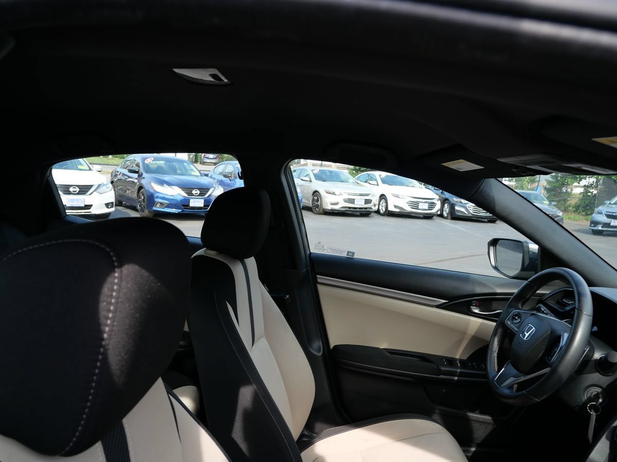Used 2018 Honda Civic Sport image 27