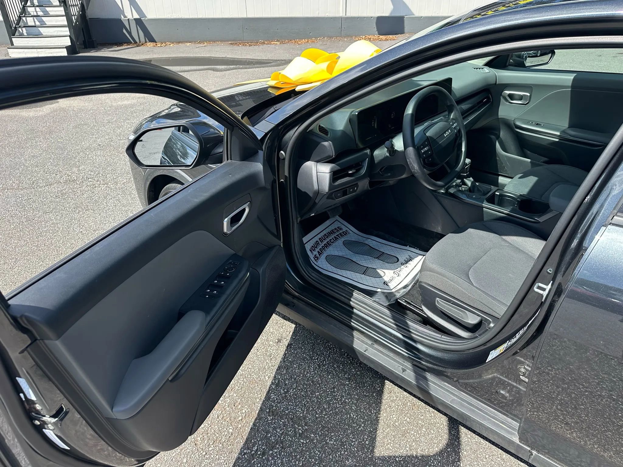 Used 2025 Kia K4 FWD image 19