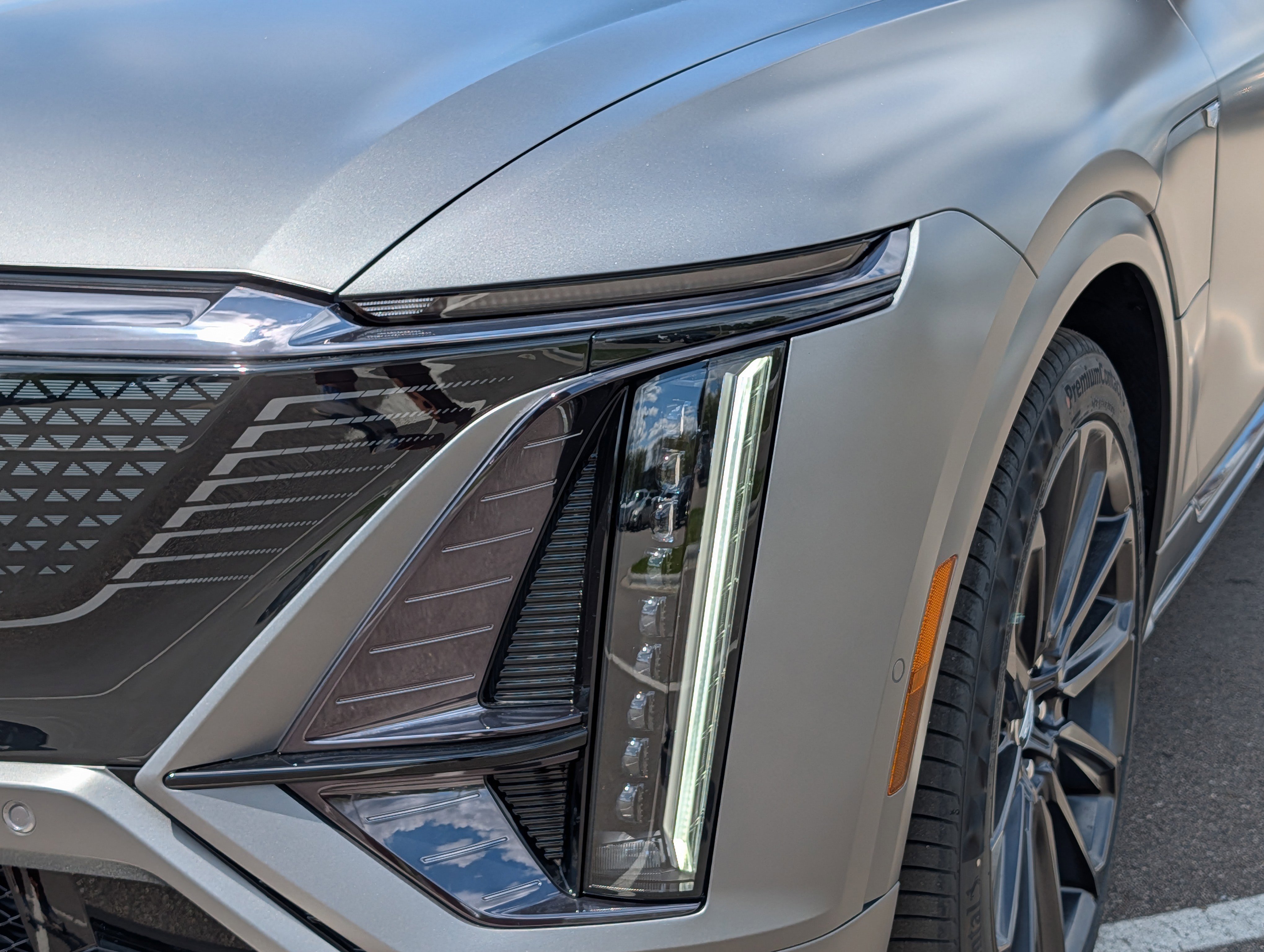 New 2026 Cadillac Optiq V AWD/4WD image 13