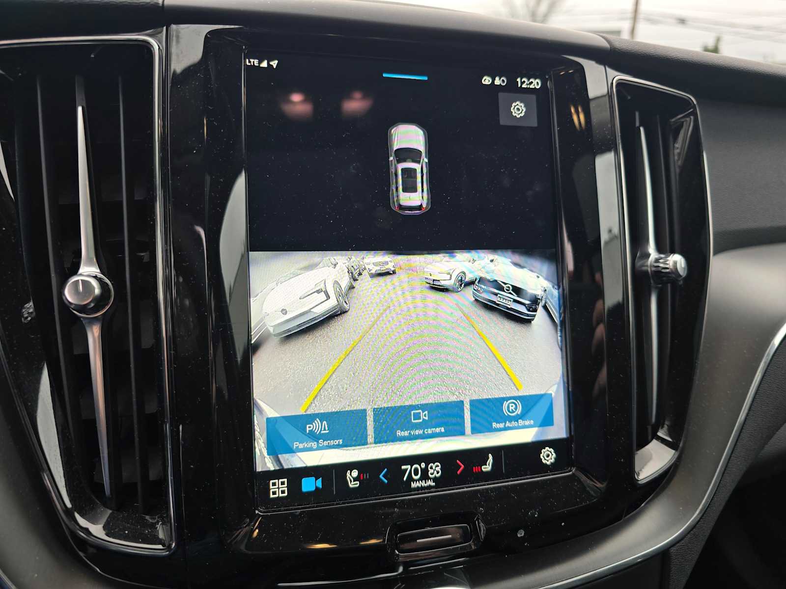 Certified 2025 Volvo XC60 B5 Core w/ Protection Package Premier image 28