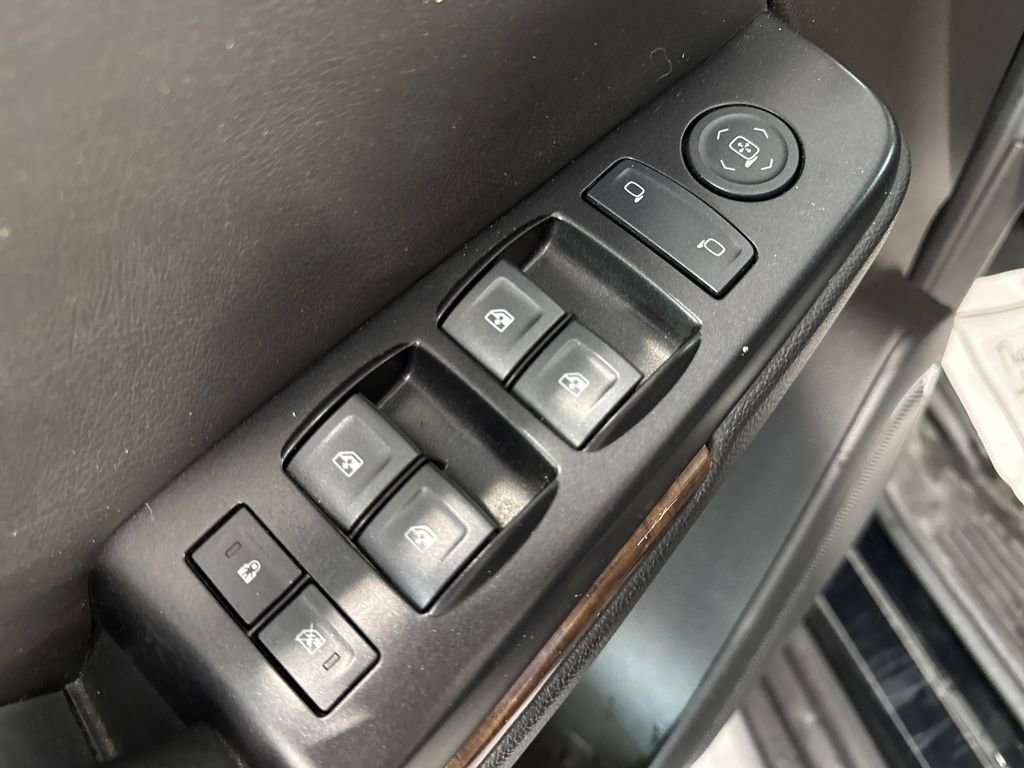 Used 2020 Chevrolet Tahoe 4WD image 25