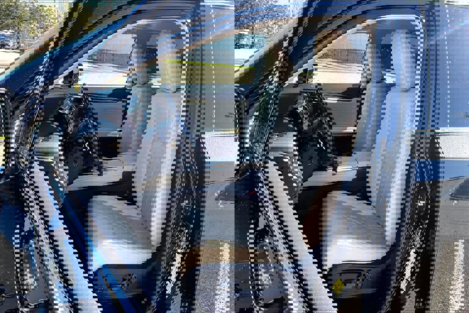 Used 2022 Lexus RX 450hL Luxury w/ Cold Area Package (CT) image 16