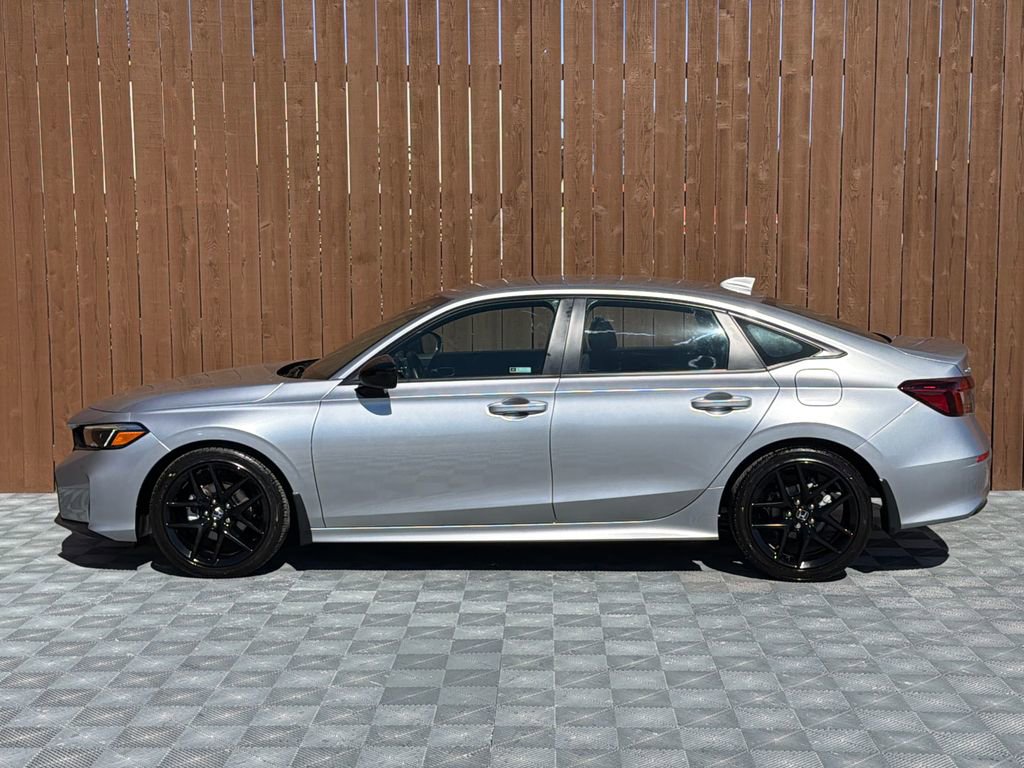 Used 2025 Honda Civic Sport image 14