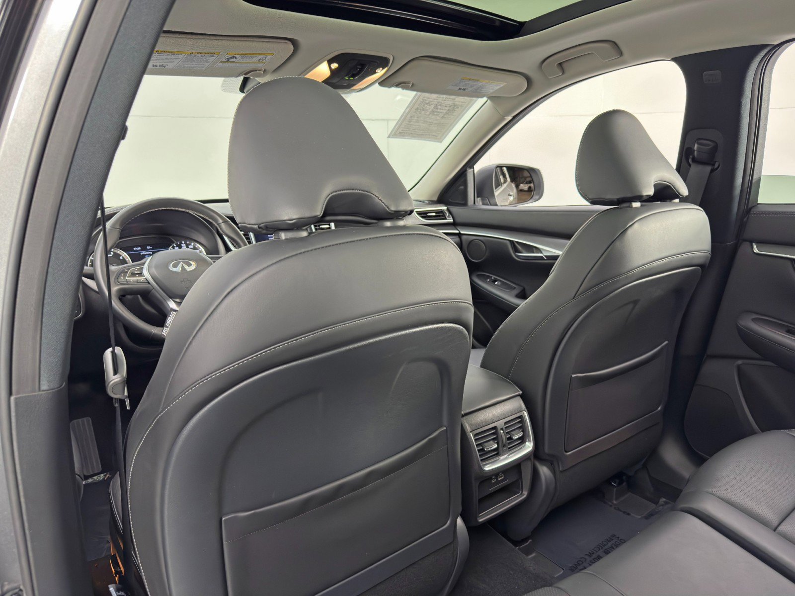 Used 2024 INFINITI QX50 Luxe image 37