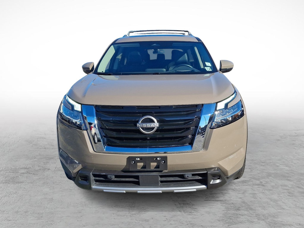 Used 2023 Nissan Pathfinder Platinum image 8