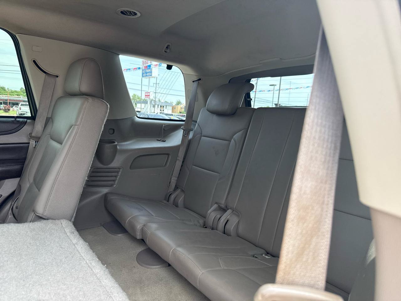 Used 2015 Chevrolet Tahoe LT RWD image 17