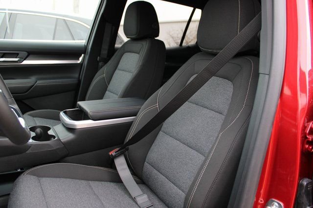 New 2026 GMC Terrain Elevation w/ Technology Package II AWD/4WD image 25