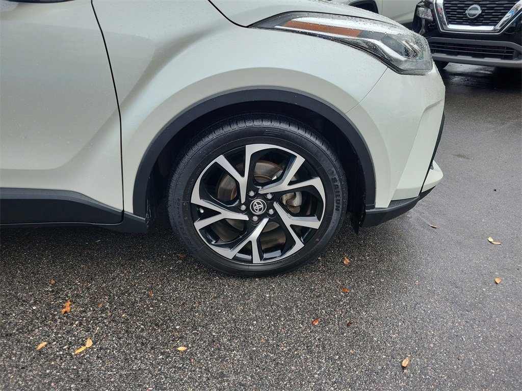 Used 2020 Toyota C-HR LE image 16