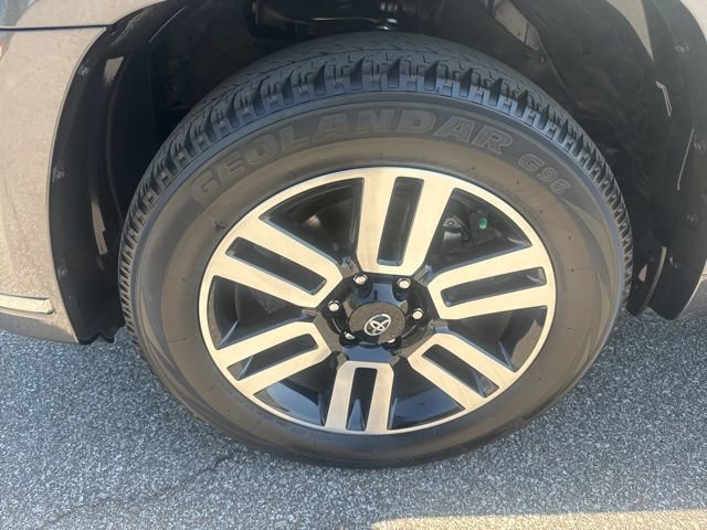 Used 2023 Toyota 4Runner Limited image 12