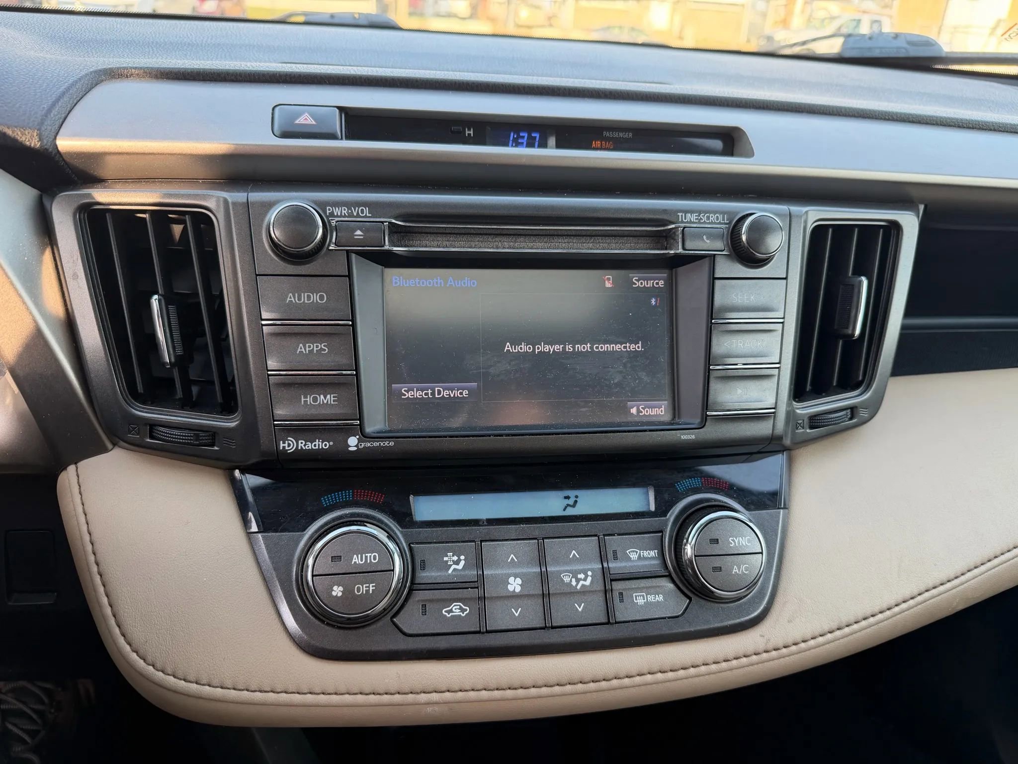 Used 2015 Toyota RAV4 XLE image 39