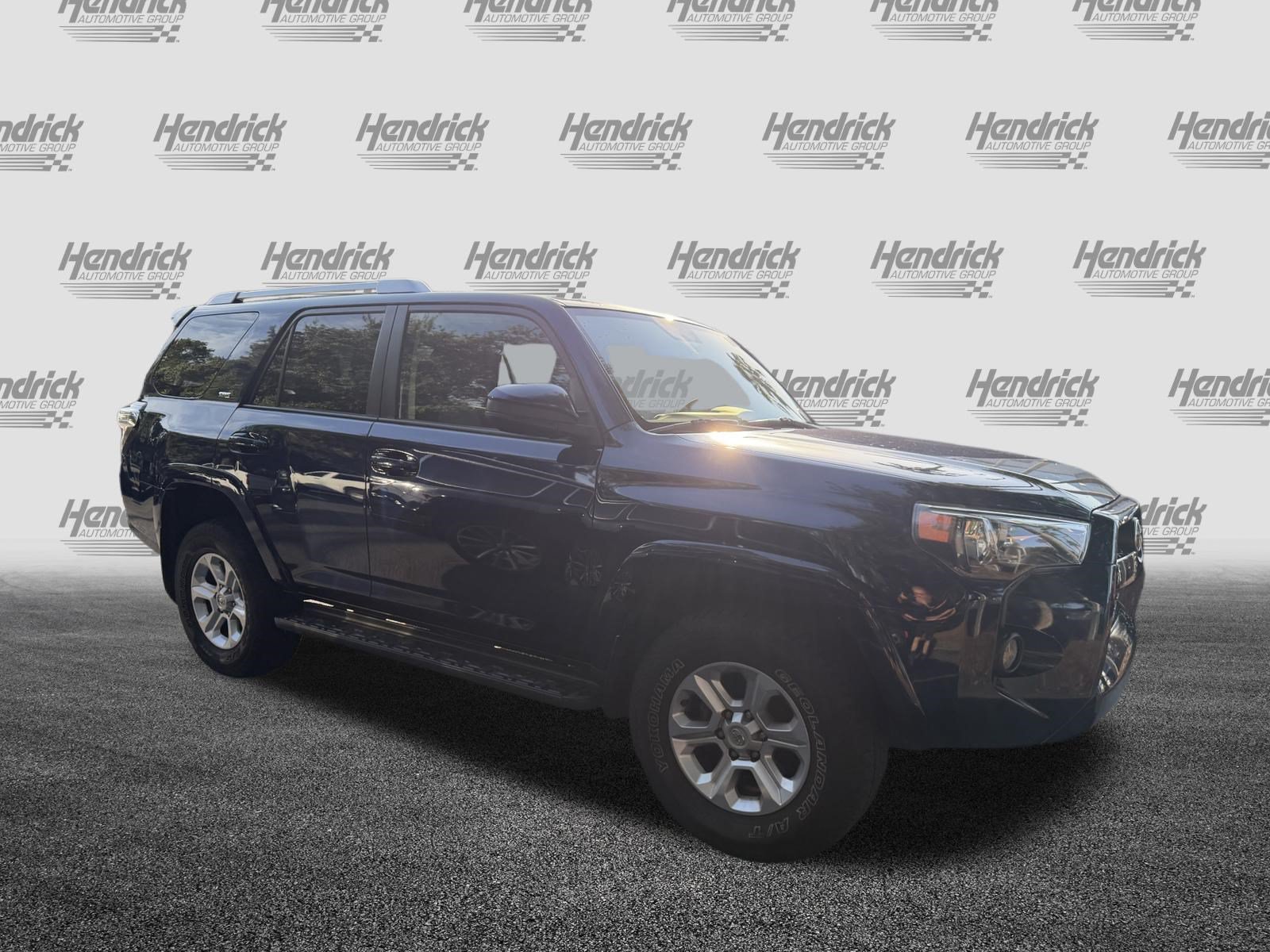 Used 2016 Toyota 4Runner SR5 AWD/4WD image 10