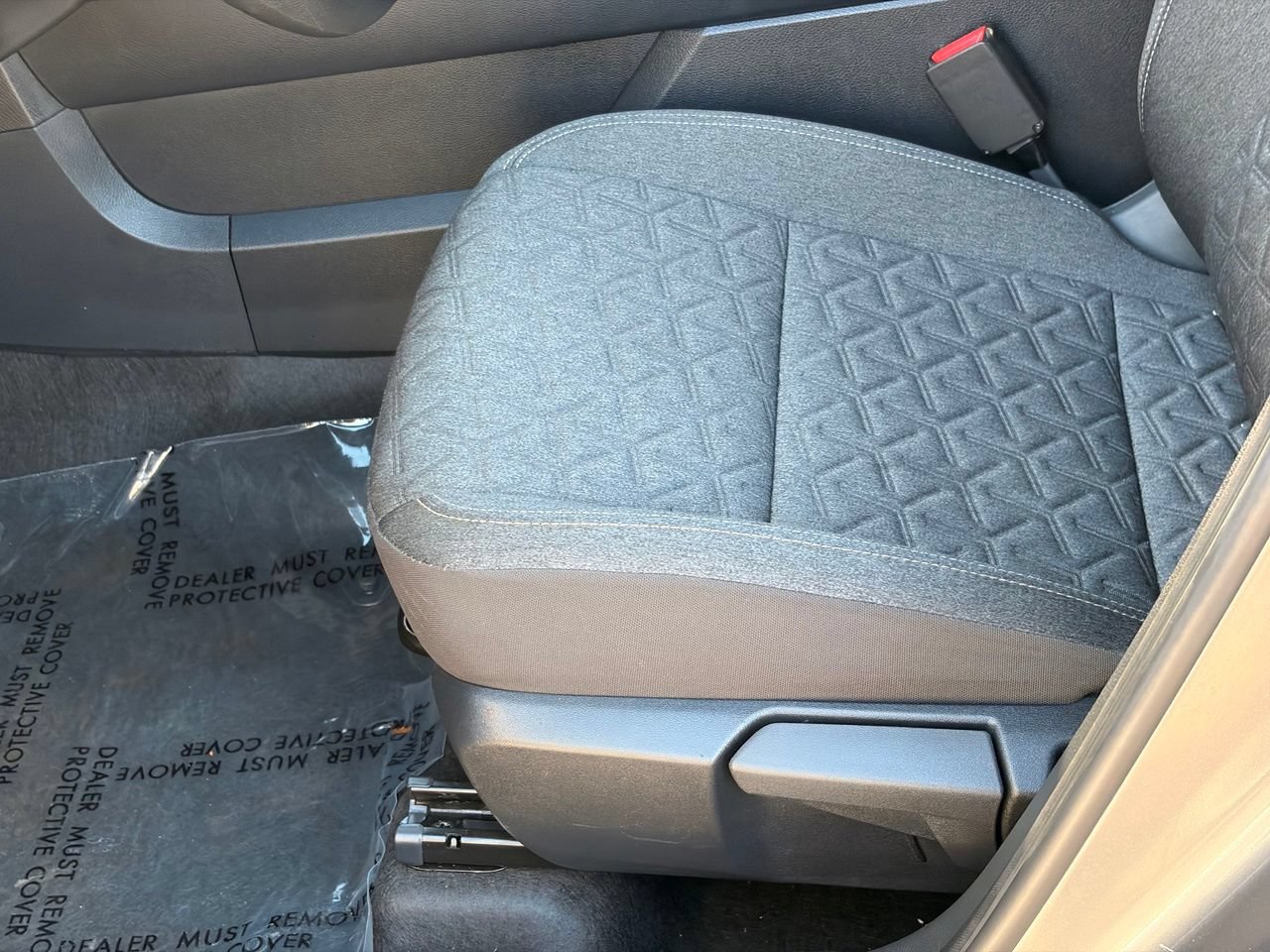 Certified 2025 Nissan Kicks SV FWD image 18