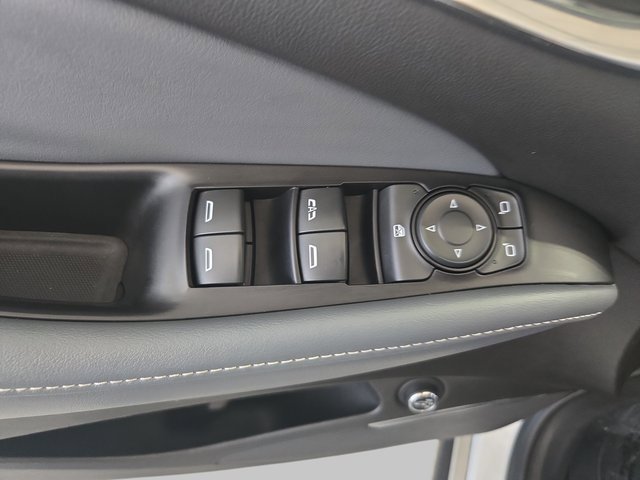 Used 2021 Buick Enclave Essence image 32