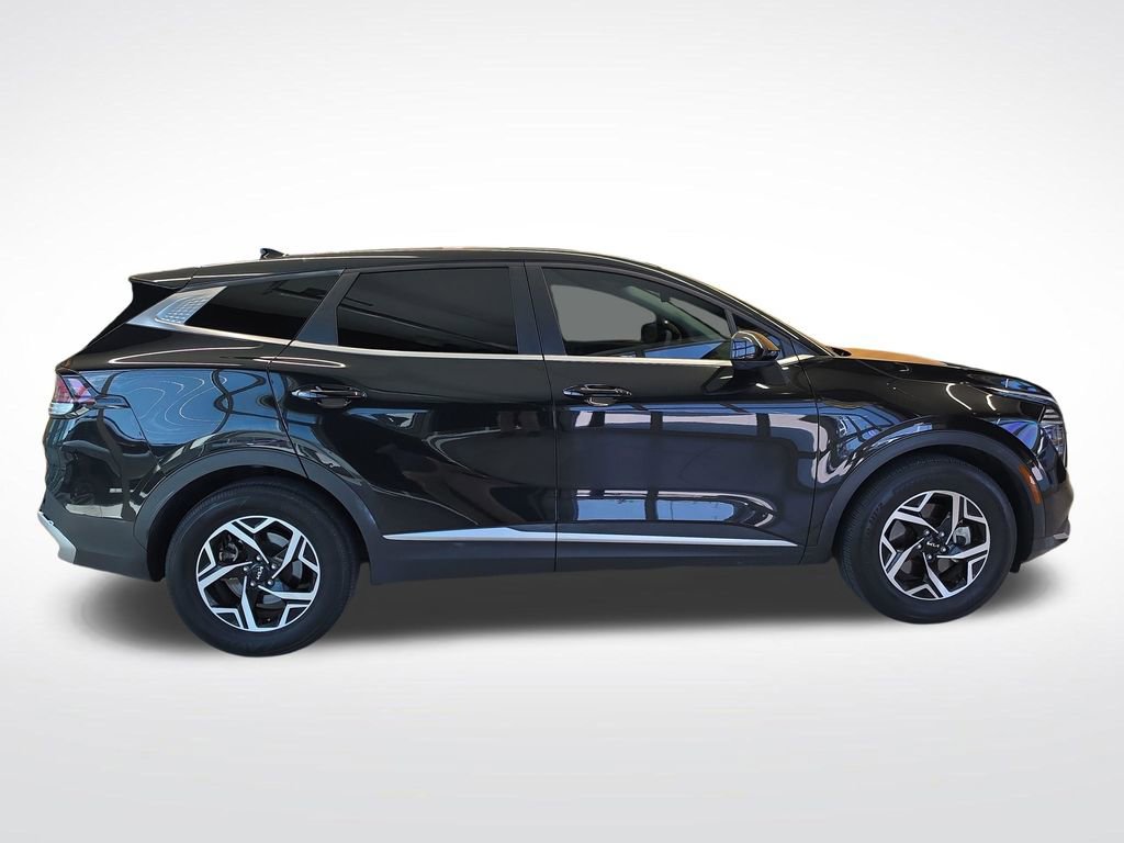 Certified 2024 Kia Sportage LX FWD image 8