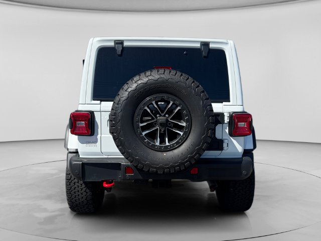 Used 2025 Jeep Wrangler Unlimited Rubicon AWD/4WD image 4