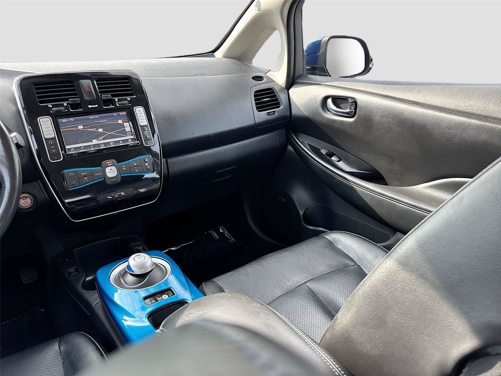Used 2017 Nissan Leaf SL w/ Premium Package FWD image 24