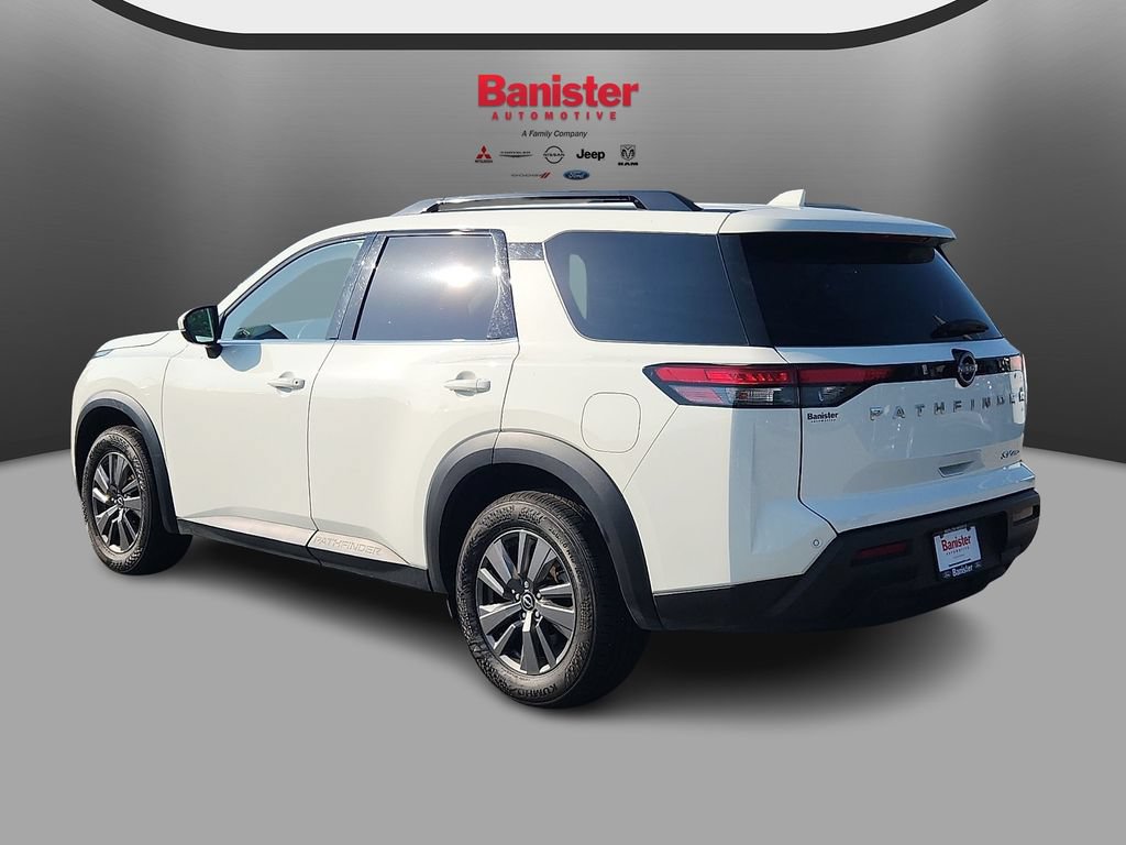 Used 2024 Nissan Pathfinder SV AWD/4WD image 6