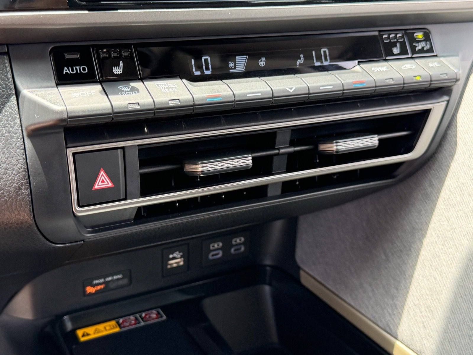 Used 2026 Toyota Camry LE w/ Convenience Package FWD image 26